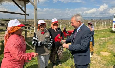 Salihli Belediye Başkan Adayı  Mazlum Nurlu Emekçi Kadınları Ziyaret Etti