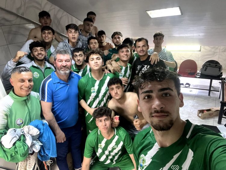 SALİHLİ BELEDİYESPOR'UN U18'LERİ ŞAMPİYON!